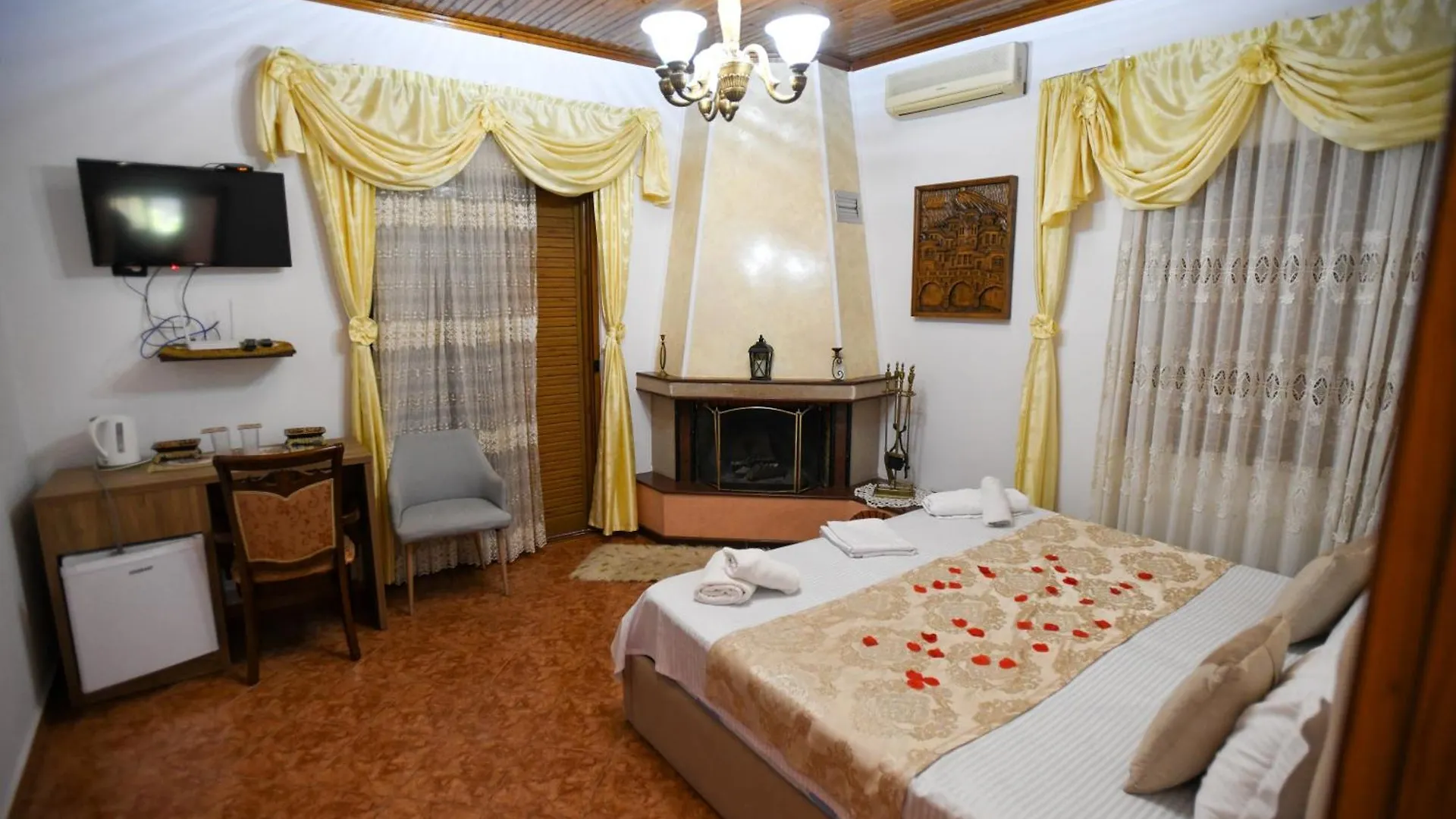 Вилла Rezidenca Aurel Center Берат