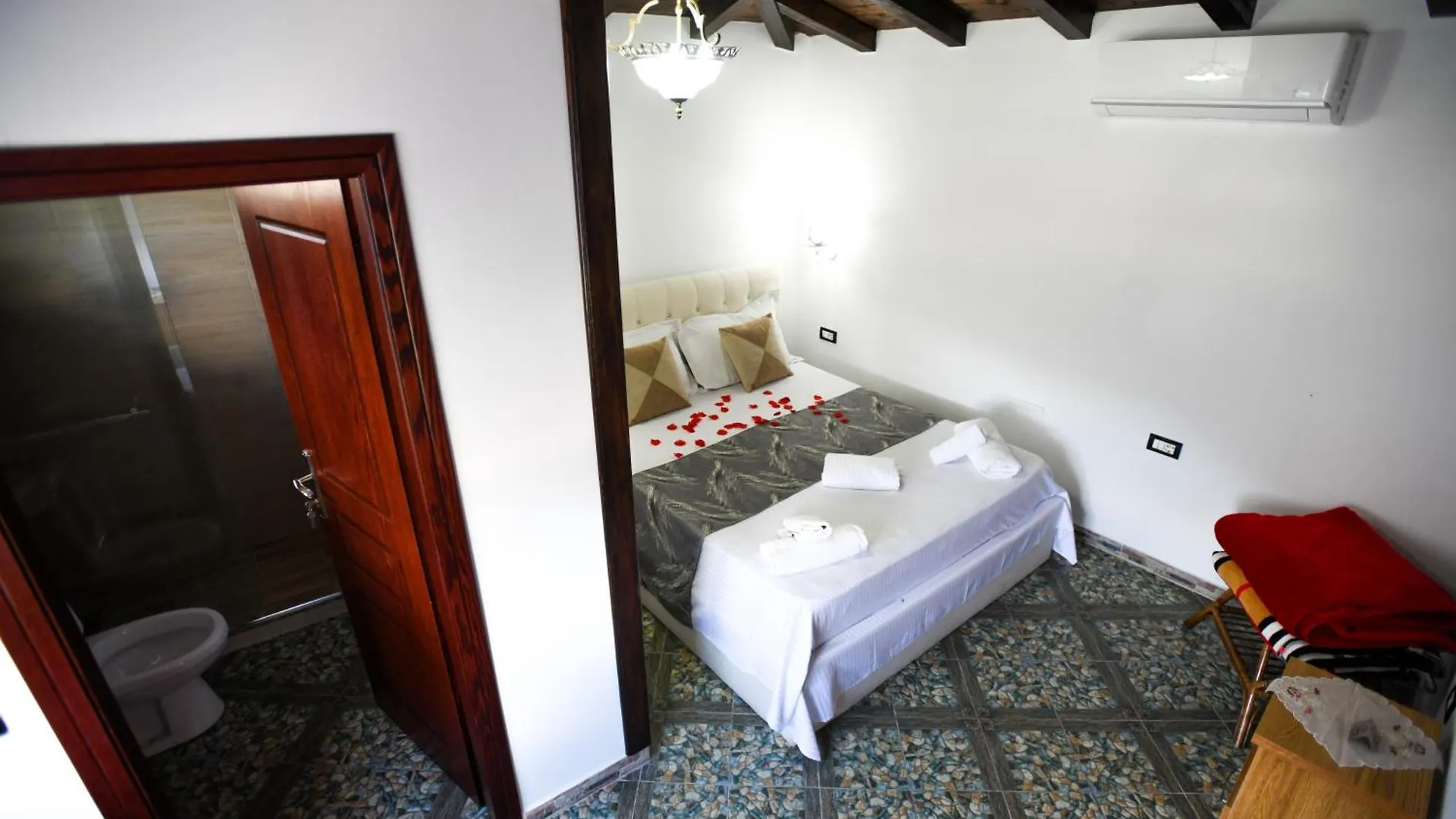 Rezidenca Aurel Center Villa Berat Albania