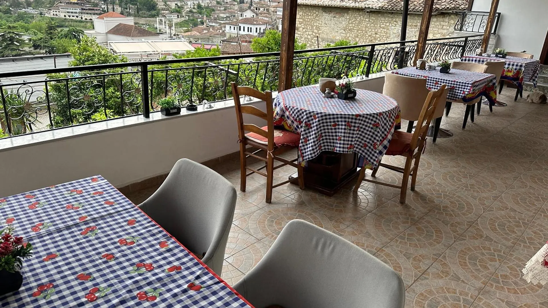 Rezidenca Aurel Center Villa Berat