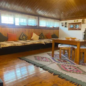 Appartement Raisa 12, Berat